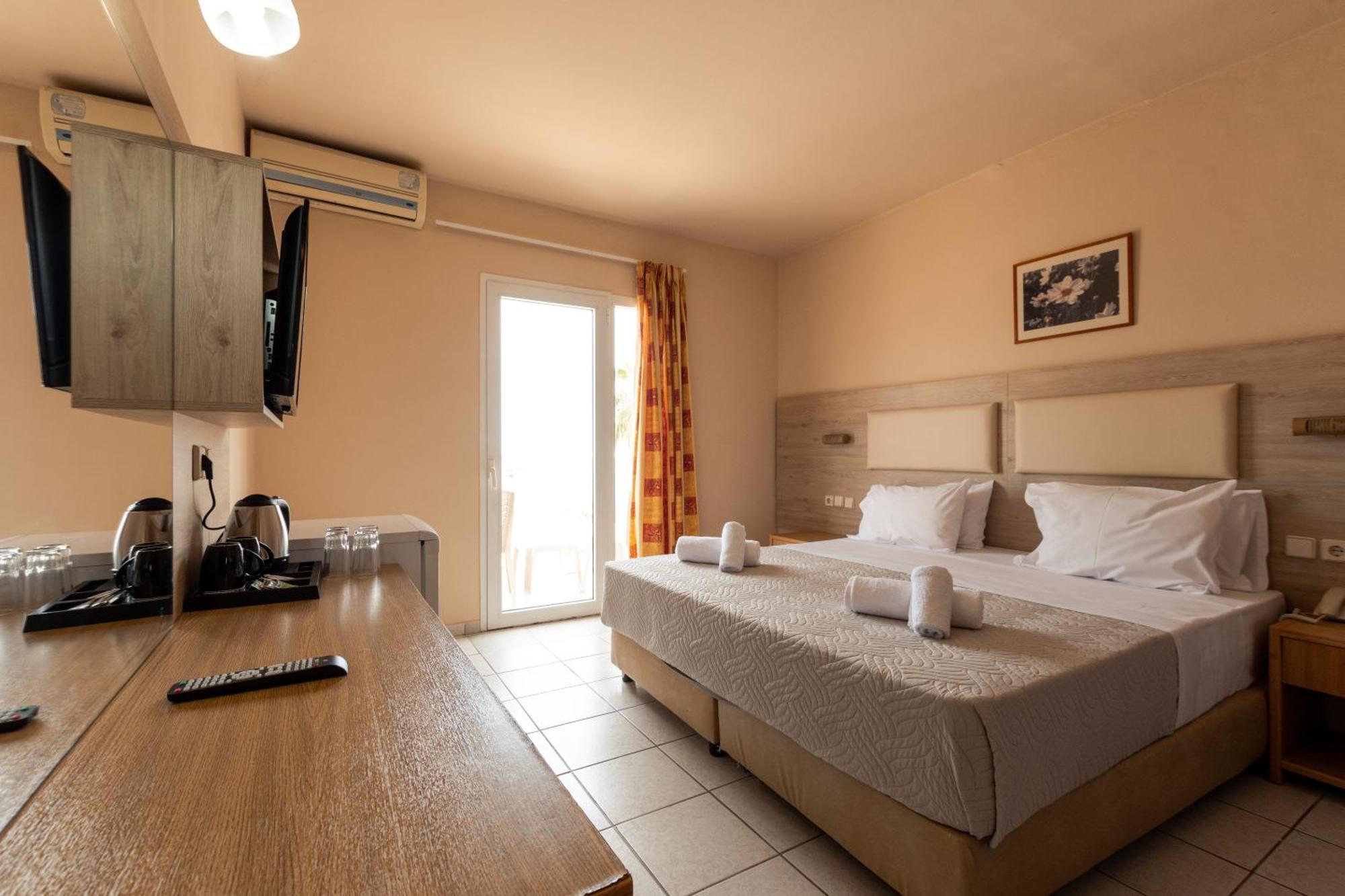 Aqua Sun Village Hersonissos  Esterno foto